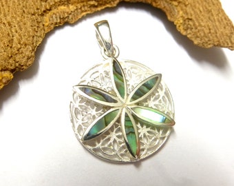 pendant flower of live