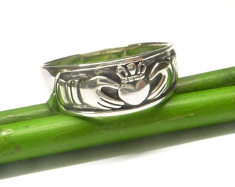 Ring silver, band ring motif "Claddagh", made of sterling silver size 56