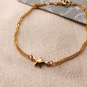 Christmas gift for woman, Star Charm Bracelet, Tiny Star Bracelet, Layered Bracelet, Dainty Star Bracelet, unique gift ideas