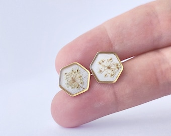 Queen Anne's lace stud earrings, dainty jewelry for woman, unique gift ideas for sister, Christmas present for friend, anniversary gift