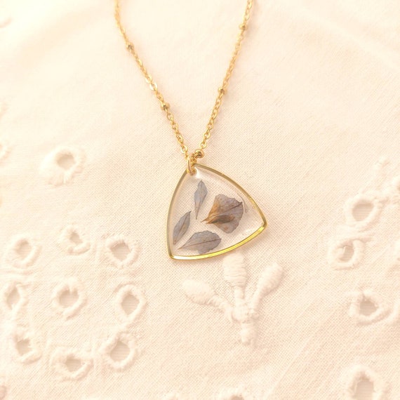 Gift for mom on mothers day from kids, sentimental mom gift, pressed flower necklace, botanical jewelry, handmade jewelry