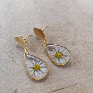 Pressed flower earrings, daisy jewelry, Botanical earrings, unique gift for Sister, anniversary gifts image 6