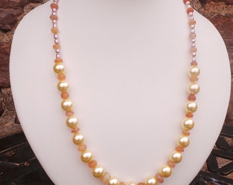 Gemstone necklace,shell Pearl jewelry, shell pearl neclace, peach moonstone beaded necklace,Peach stone ,birthstone gems.Wedding necklace