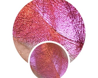 Multichrome Babysitter chameleon pressed pan shimmer raspberry violet pink silver vegan eyeshadow sparkle 26mm dupe magical color shift