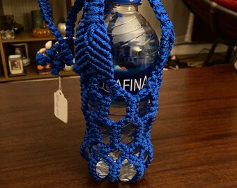 Macramé waterfleshouder