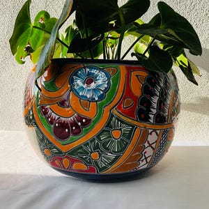 Talavera round flower pot
