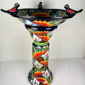 Talavera Meksykańska. Baño del pájaro de cerámica