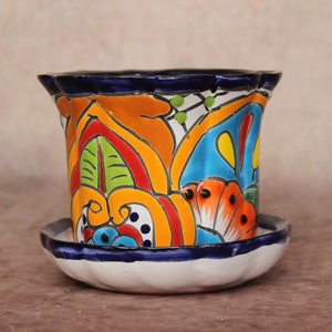 Talavera pot colorful with plate