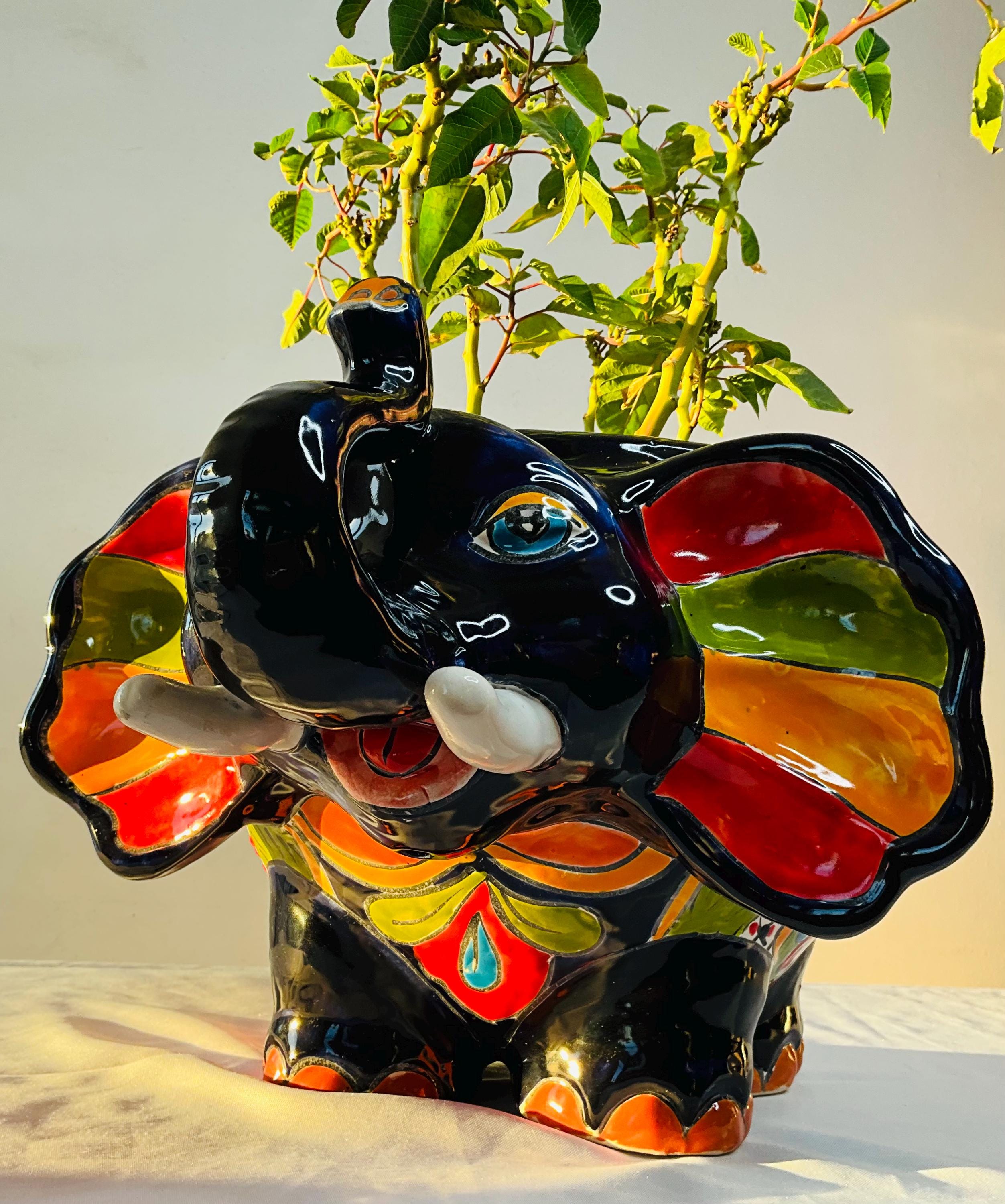 Vaso elefante Talavera: fioriera da interno ed esterno