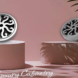 Drawer Knobs & Pulls | Classic Eight Scrolls Design by Designer Drains bild 7