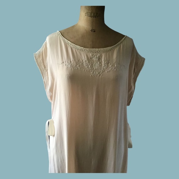 Vintage 1920s silk nightgown with embroidery, size