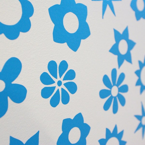 Pretty Flower Vinyl Wall Art Decals/Stickers - Various Colours & Sizes