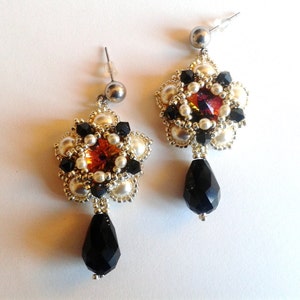 Tutorial for making a pair of beaded earrings in Italian image 3