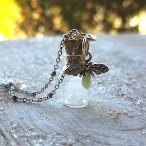 Salz und Licht Terrarium Halskette, Leuchtkäfer Charme ,&quot;Du bist das Licht der Welt&quot;, Glaube Halskette, Abschlussfeier, Inspiration
