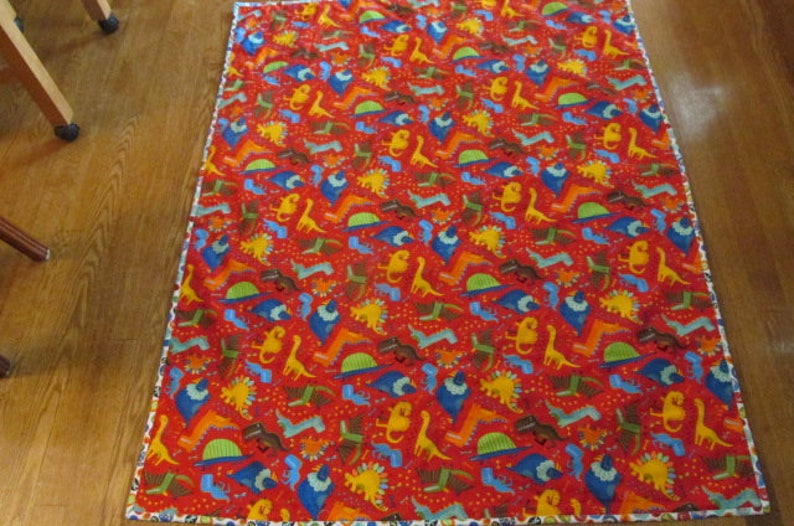 Dinosaurs Crib Toddler Baby Quilt 40 x 50 FREE SHIPPING