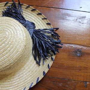 Vintage 80s Straw & Raffia Market Garden Beach Brimmed Hat
