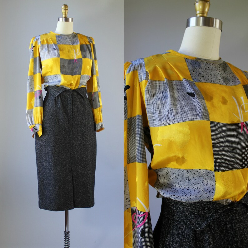 Vintage Outstanding 80s ABSTRACT Print Yellow Secretary Black High quality Blouse SATIN
