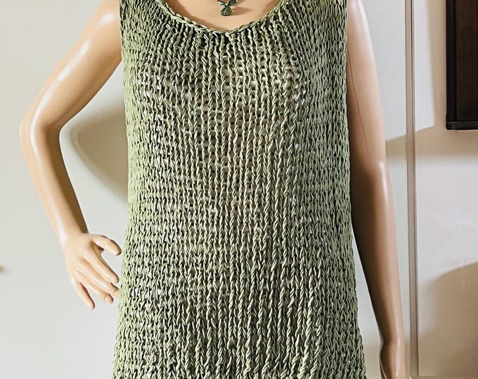 Loose knit green top vest for summer, long top sleeveless in cotton