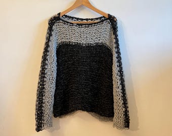 Alpaca Boucle sweater made in gray and black