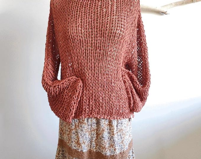 Loose knit sweater in Terracotta color