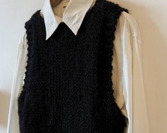 BLACK VEST in pure alpaca, no acrylic