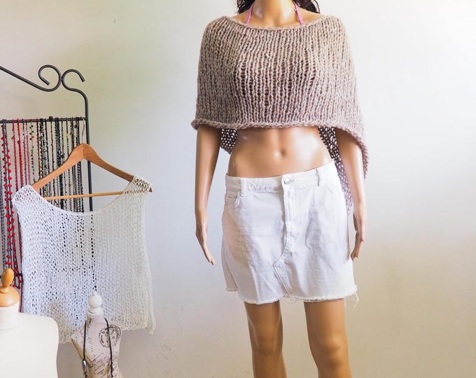 Alpaca poncho totally itch-free on the skin, soft top in alpaca, size for Petite and Tall Women designed by Piera Romeo