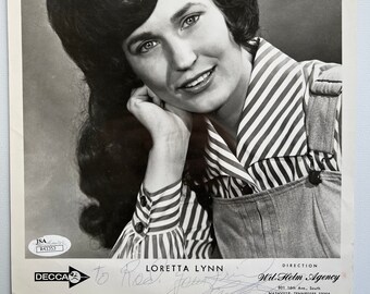 Country Queen Decca 1960&#39;s Authentic Loretta Lynn Signed Autographed 8x10 Photo, COA Coal Miner&#39;s Daughter, Country Music, Conway Twitty
