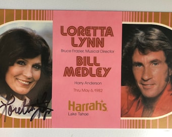 Authentic Loretta Lynn Signed Autographed 8x4 Postcard, Coal Miner&#39;s Daughter, Country Music, Conway Twitty, You Ain&#39;t Woman Enough