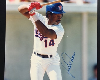 Texas Rangers Authentic 8 x 10 Julio Franco Signed  Photo Autograph with COA Baseball MLB, New York Mets, White Sox, Braves, Indians