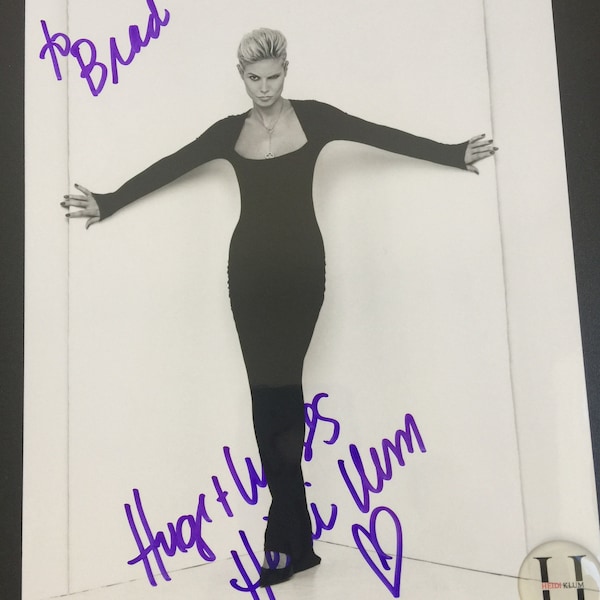 Authentic 8x10 Heidi Klum Signed Autographed Photo, with COA.  Fashion, Model, Project Runway