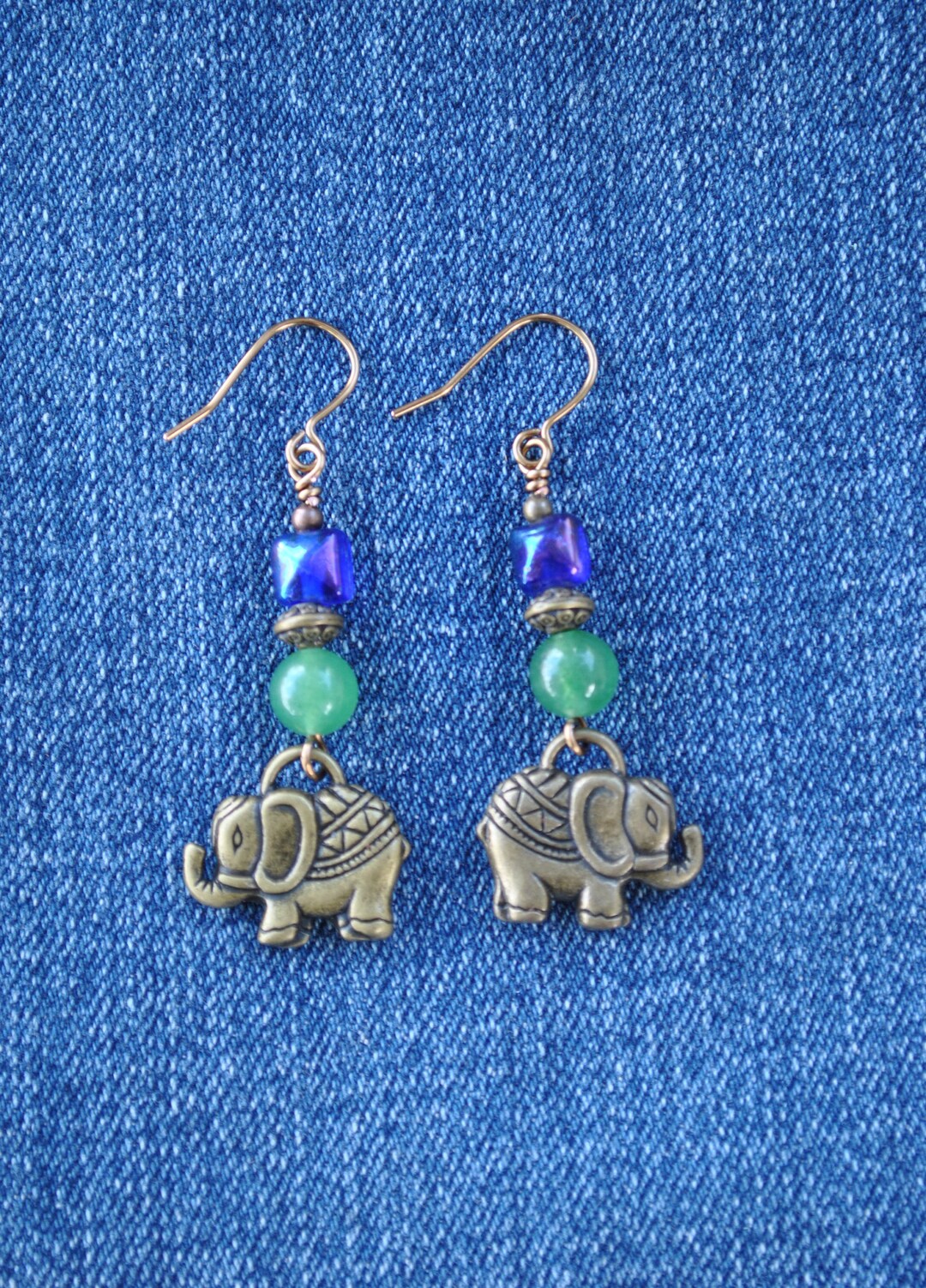Elephant earrings aventurine earrings green blue bead Etsy.de