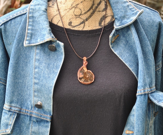 Fossil leather deals necklace