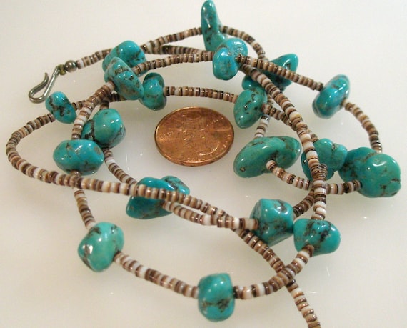 Older Navajo or Santo Domingo Turquoise Shell Hei… - image 1