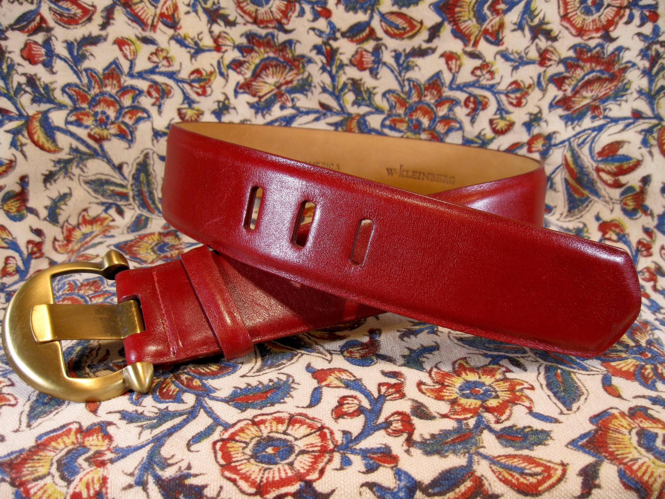 W.Kleinberg Red Leather Round Gold-Tone Buckle Belt Size 34 W. Kleinberg Red XS America Womans Leather Belt With  main image 3