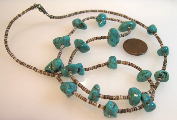Older Navajo or Santo Domingo Turquoise Shell Hei… - image 4