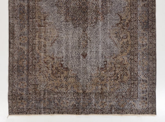 ヴィンテージラグ ウール製 オーバーダイ ヴィンテージ オーバーダイ ウシャック ラグ：ダークグレー ウール
