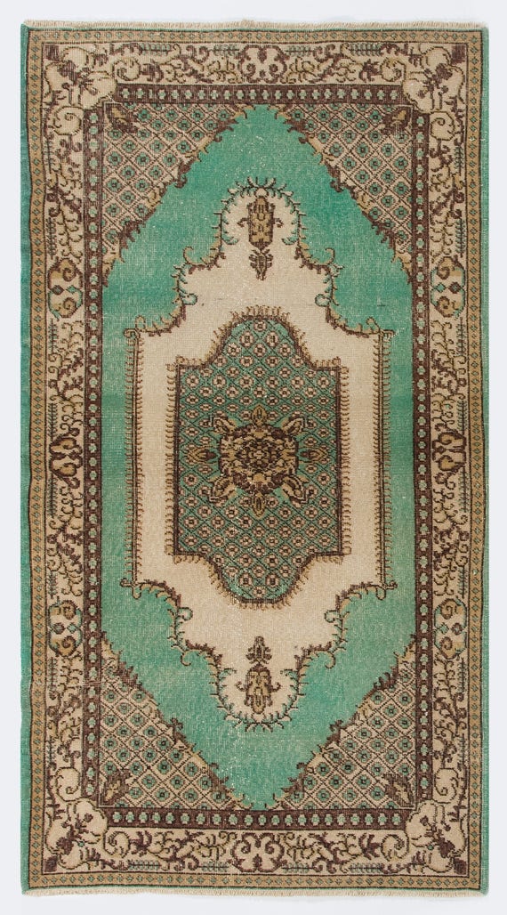 vintage rug, 213