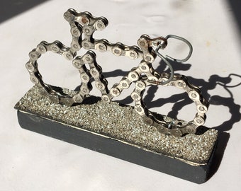 UpCYCLEd Bike Chain 3D Bike Sculpture