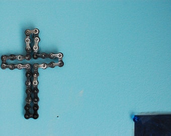 UpCYCLEd bike chain: Cross Sculpture Desk/wall art