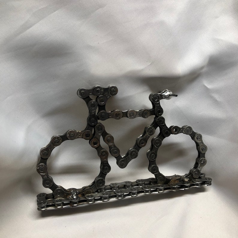 UpCYCLEd Bike Chain 3D Bike Sculpture image 9