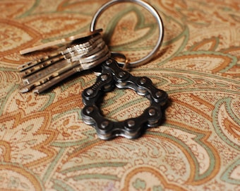 UpCYCLEd bike chain: Key Chain Bottle Opener