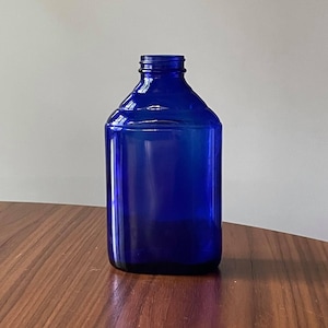 Vintage Cobalt Blue Bottle, Hazel Atlas, Blue Decor, Cobalt Blue Vase, Vintage Bottle Vase, Cobalt Home Decor, Cobalt Wedding