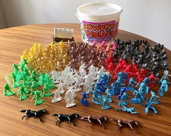 180 Piece Plastic Cowboys and Indians Plastic Play Set, Cowboys and Indians  Toy Set, Vintage Toys, Plastic Toy Set, Cowboys, Indians