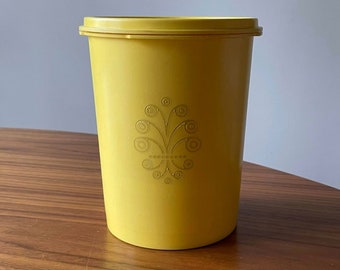Tupperware Yellow Servalier Storage Canister, Tupperware Storage, Medium Tupperware, Tupperware Flour, Sugar, Vintage Storage