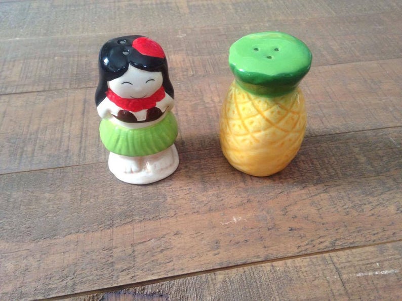 Hula Girl and Pineapple Salt and Pepper Shakers Aloha Tropical Salt and Pepper Shakers Fruit Salt and Pepper Shakers Hawaii