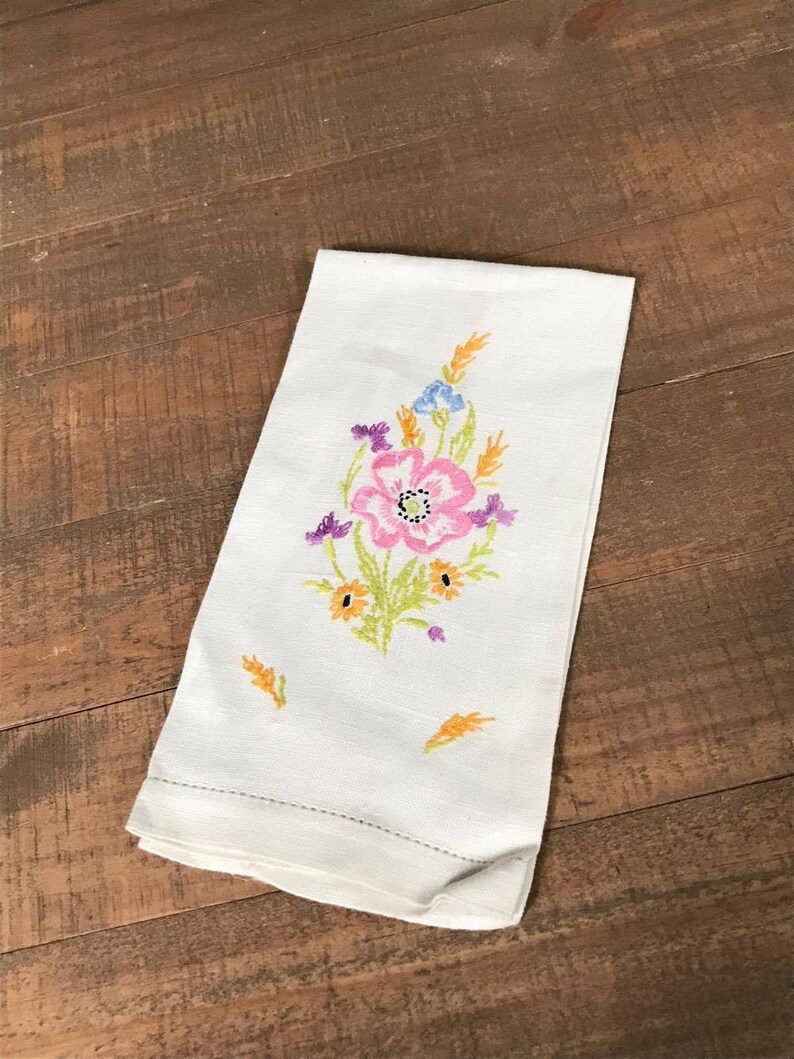 Vintage Embroidered Hand Towel Guest Towel Floral Hand Etsy