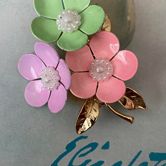 1950's Enameled Flower Brooch, Pink Flower, Flowe… - image 3