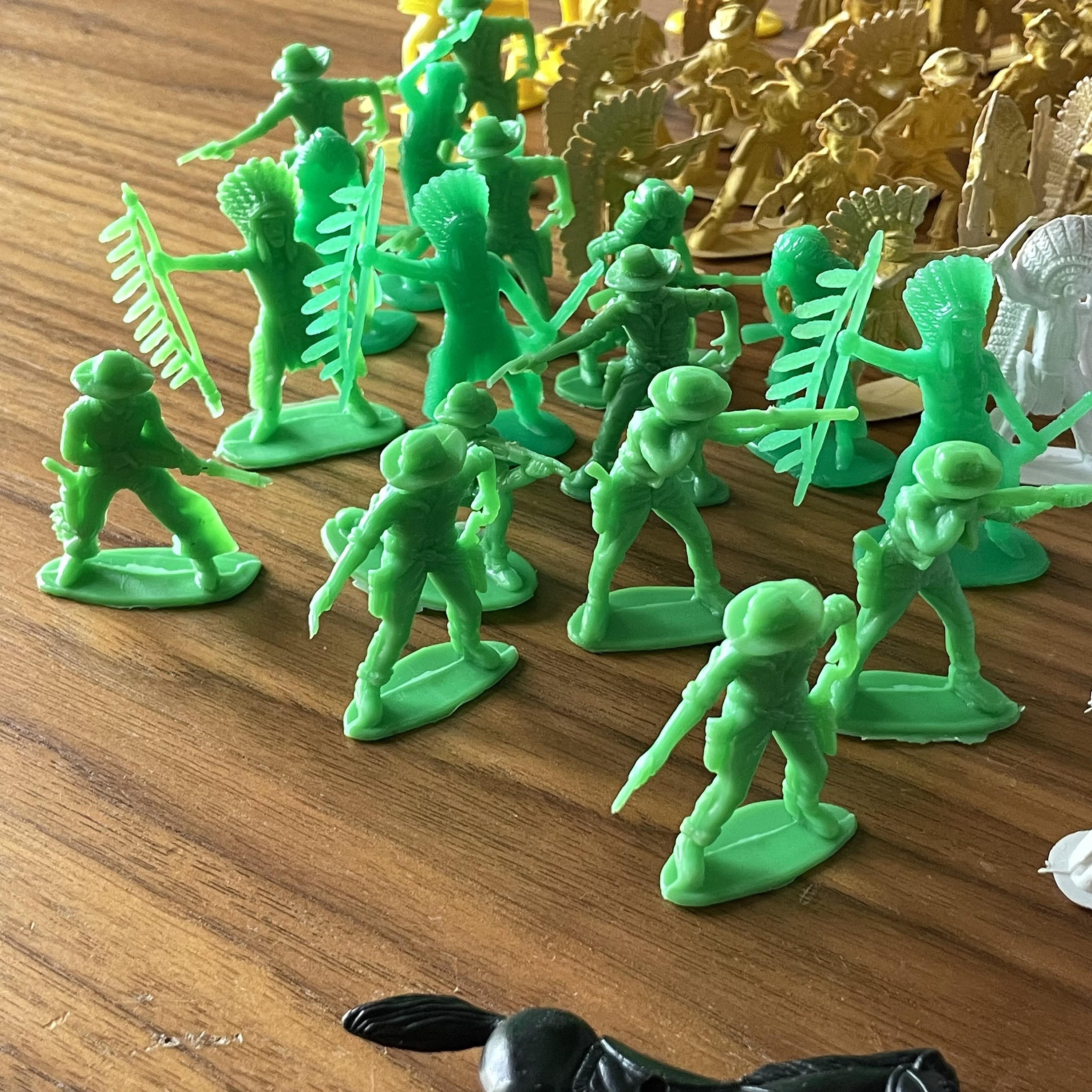 Vintage Cowboys and Indians Plastic Figure Set, 180 Pieces - Etsy