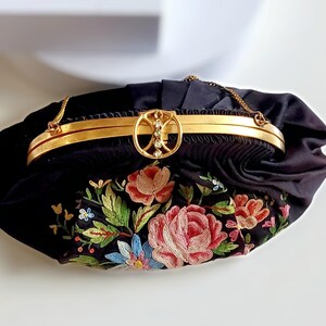 1930s Black Floral Embroidered Handbag, Late 1930s/Early 1940s, Purse, Floral Purse, Vintage Fashion, Sleek Black Purse image 4