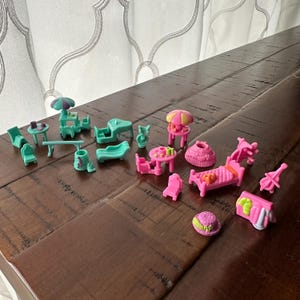 1995 Polly Pocket Clubhouse, Pop-up Party Playhouse Replacement Accessories Lot, England, Polly Pocket Mansion